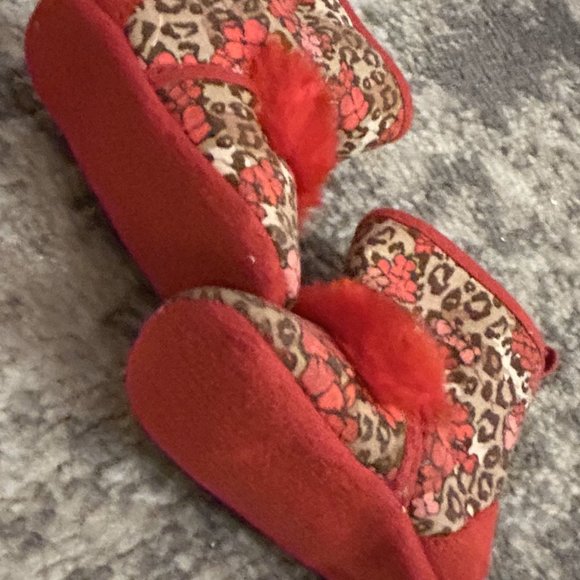 Truly Scrumptious Infant Soft Sole Pink, Brown and Floral Boots - Picture 4 of 6